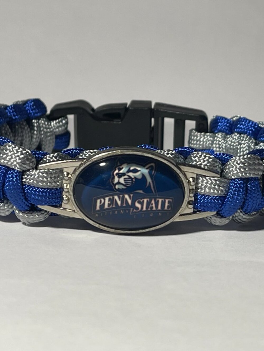 Penn State Nittany Lions NCAA Paracord Bracelet !!!NEW!!!